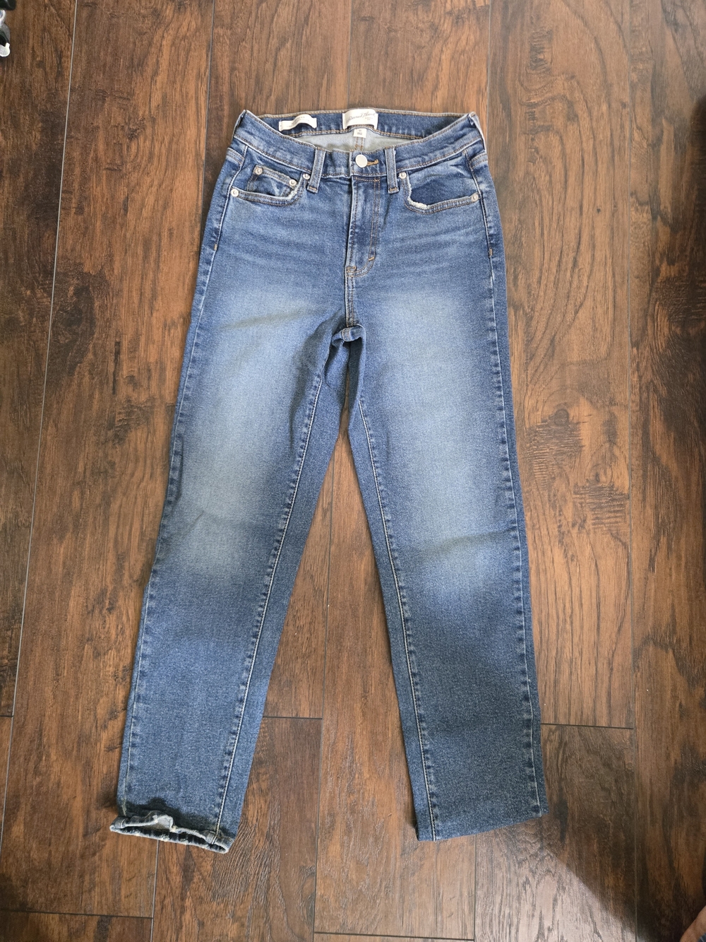 Universal Thread Blue Straight Leg Jeans